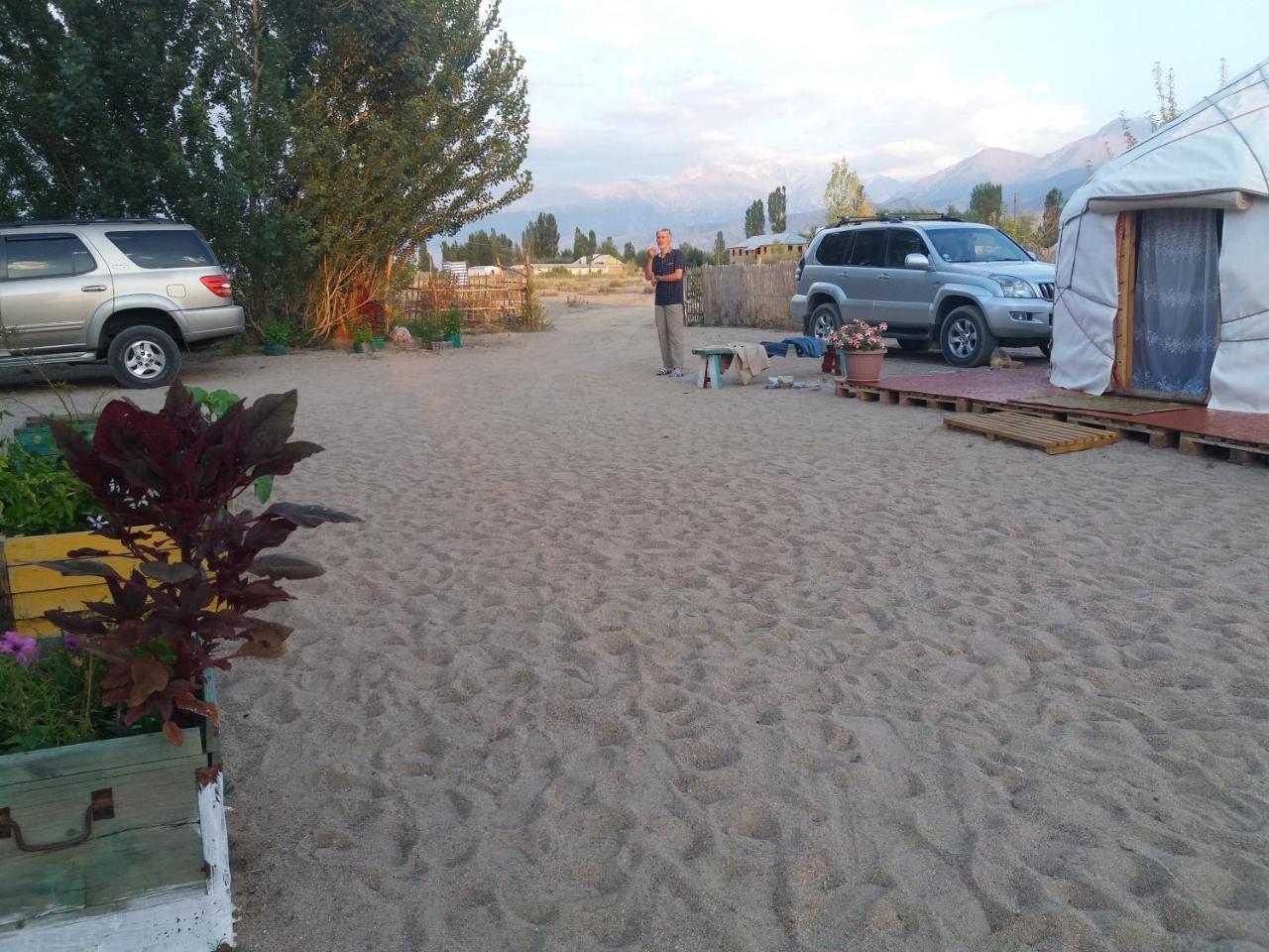 Отель Yurt Camp Tosor Тосор Экстерьер фото