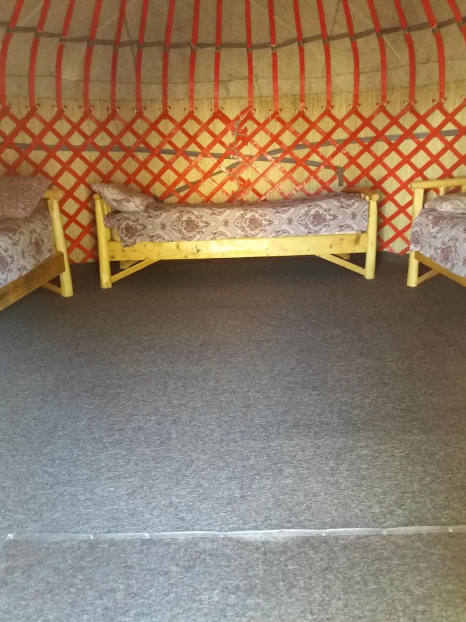 Отель Yurt Camp Tosor Тосор Экстерьер фото