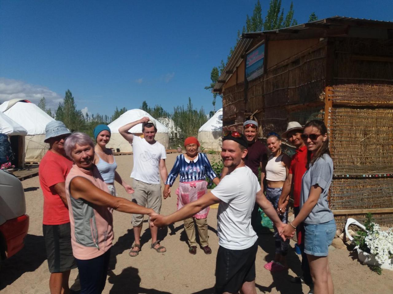 Отель Yurt Camp Tosor Тосор Экстерьер фото